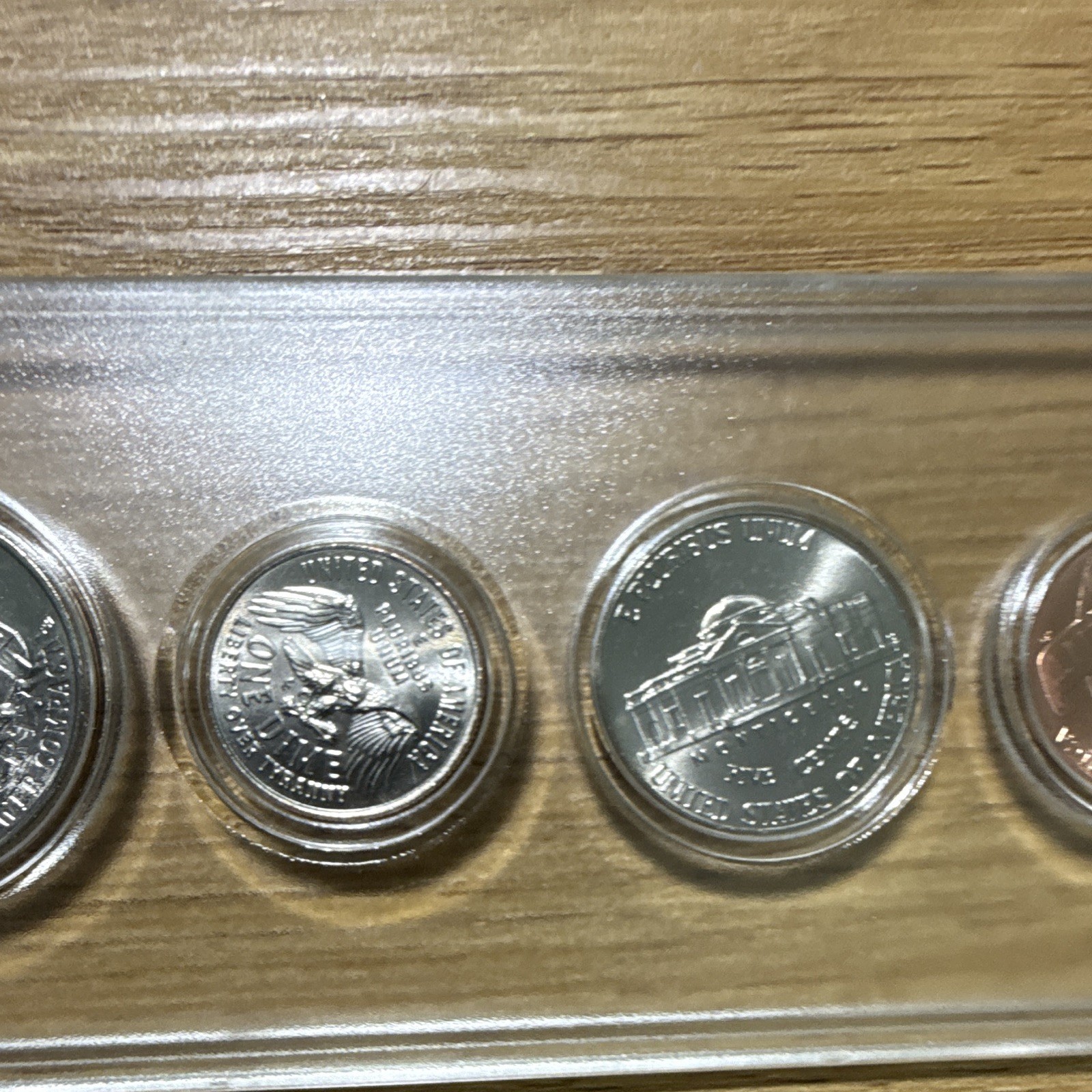 2026 Mint Set Uncirculated 5 Coins Plastic Holder Uncertified