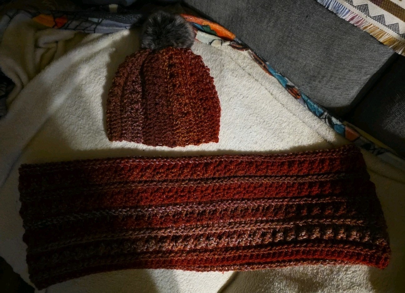 Handmade Chrochet Round Scarf/Neck Warmer & Beanie With Faux-fur Pom Pom