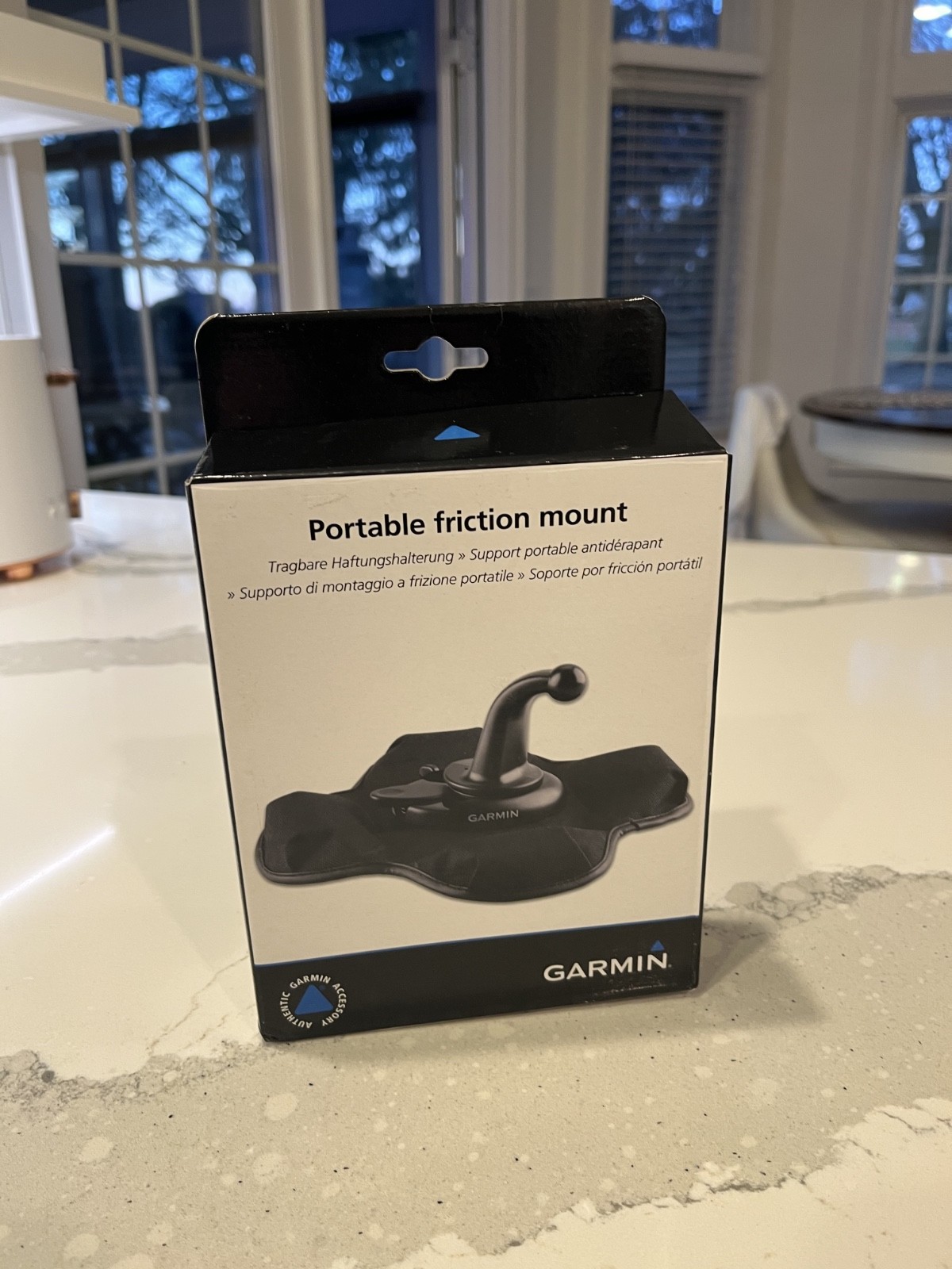 Garmin Portable auto FRICTION GPS dash mount "New in factory box"