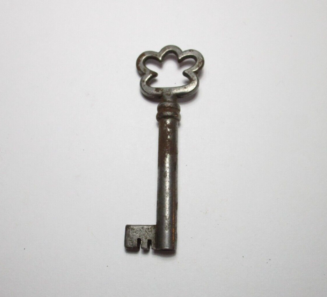 Antique Skeleton Key Ornate Metal Hollow Barrel Victorian Door Furniture Lock