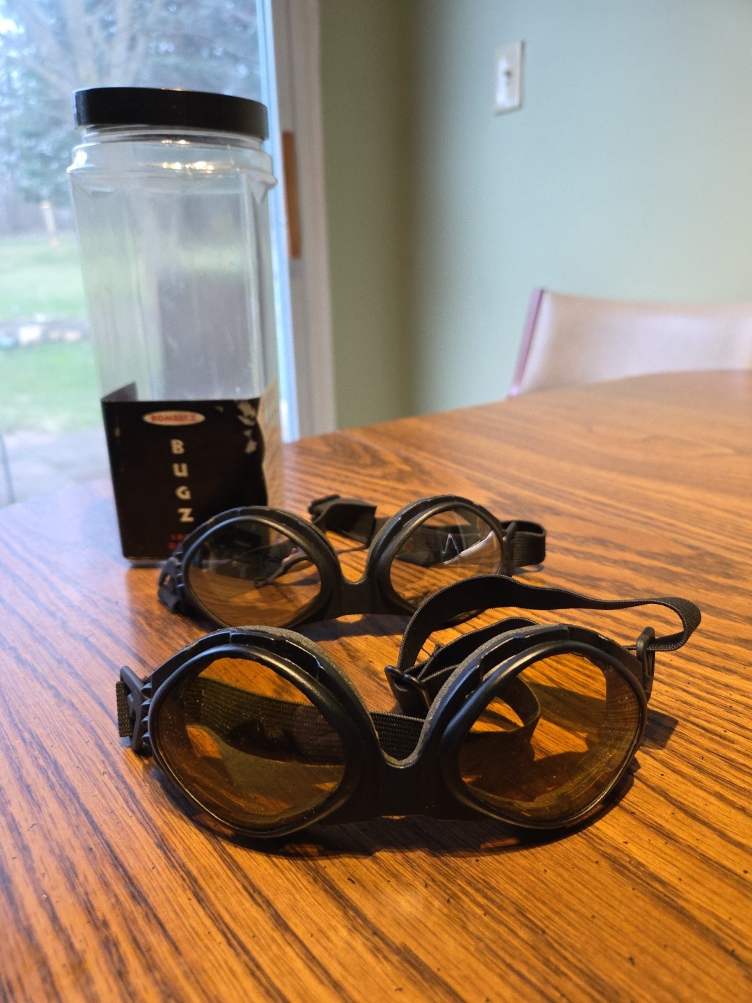 Vintage Barracuda Bugz Outdoor Goggles Black Headband Amber and Clear 2 Pair