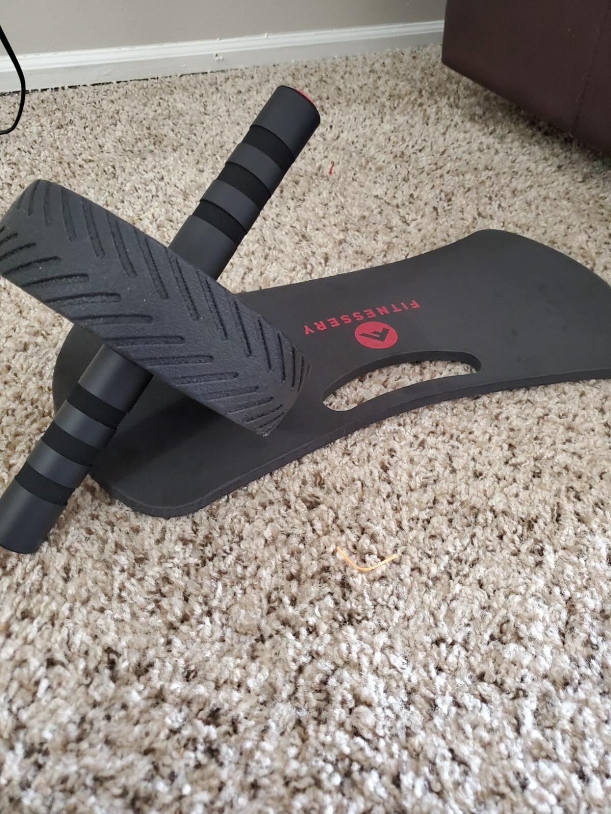 FITNESSERY Ab Roller for Abs Workout - Ab Roller Wheel Exercise Equipment - Ab W