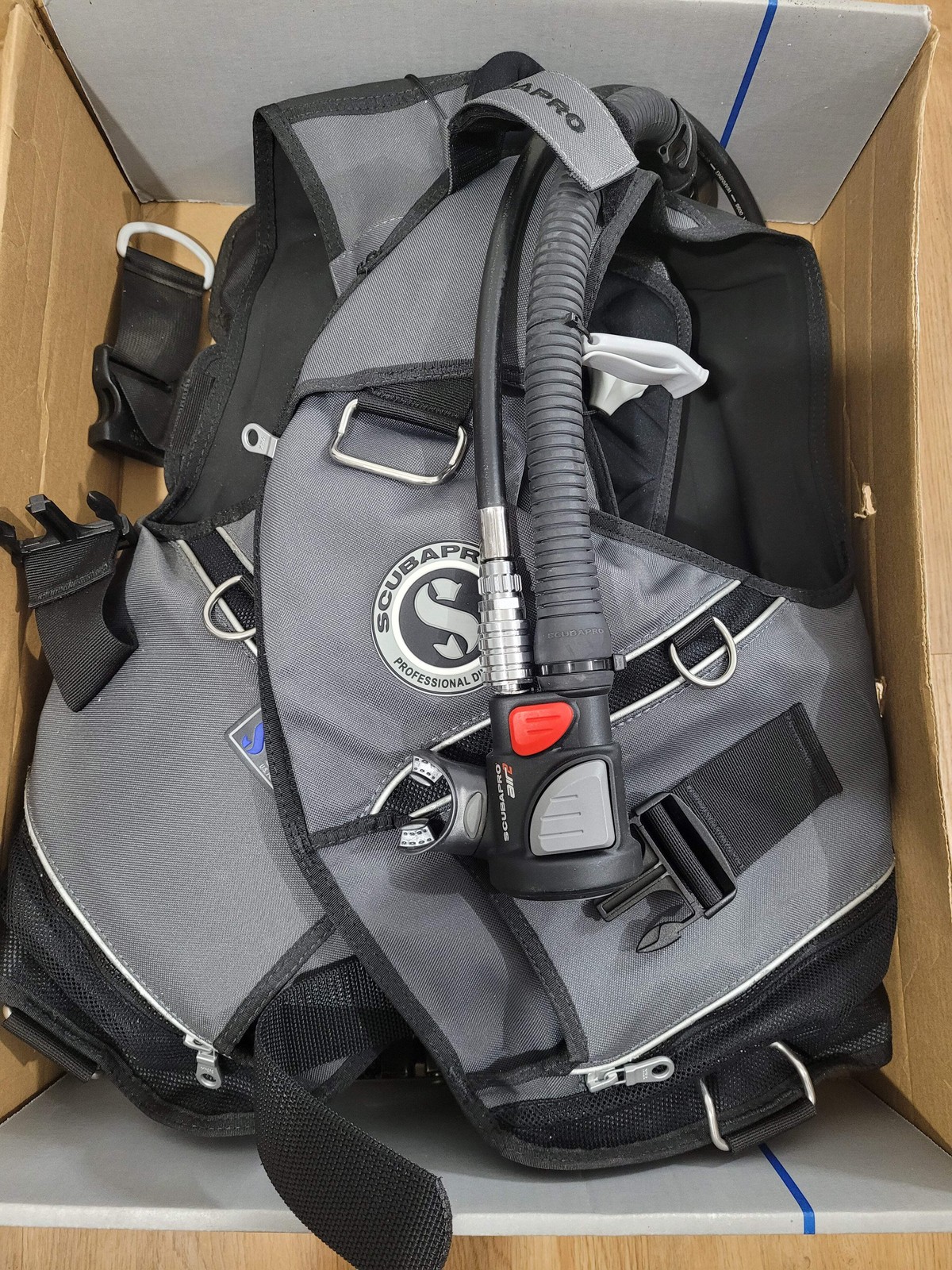 ScubaPro Classic Plus BCD with Air 2 New in Box