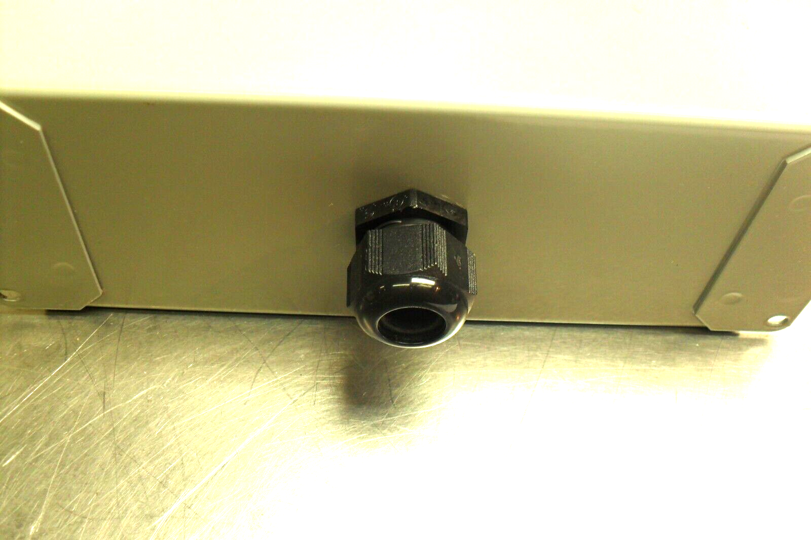 Hoffman E4PBXM - 4 Hole 22mm Cutouts Extra Deep