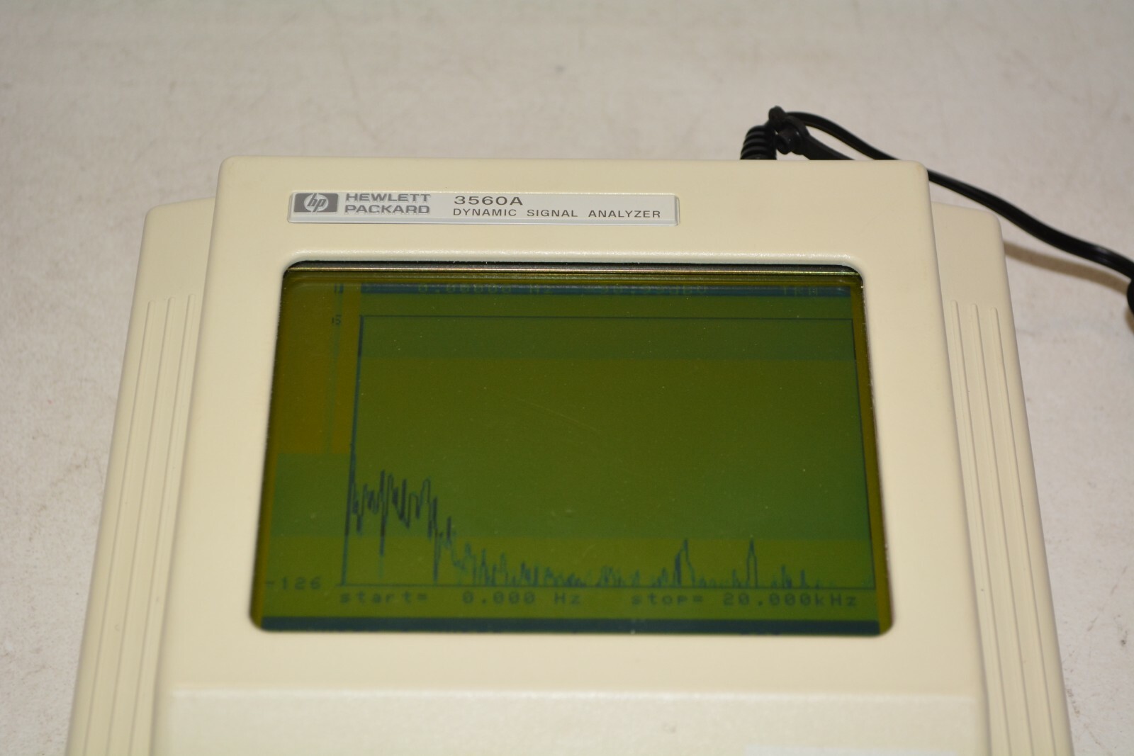 HP 3560A Handheld FFT Vibration Acoustic Spectrum Dynamic Analyzer