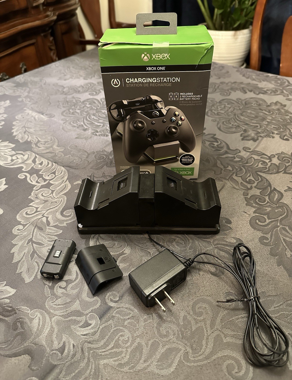 PDP Dual Controller Charging Dock w/ 2 Rechargeable Packs LED Xbox One/Elite
