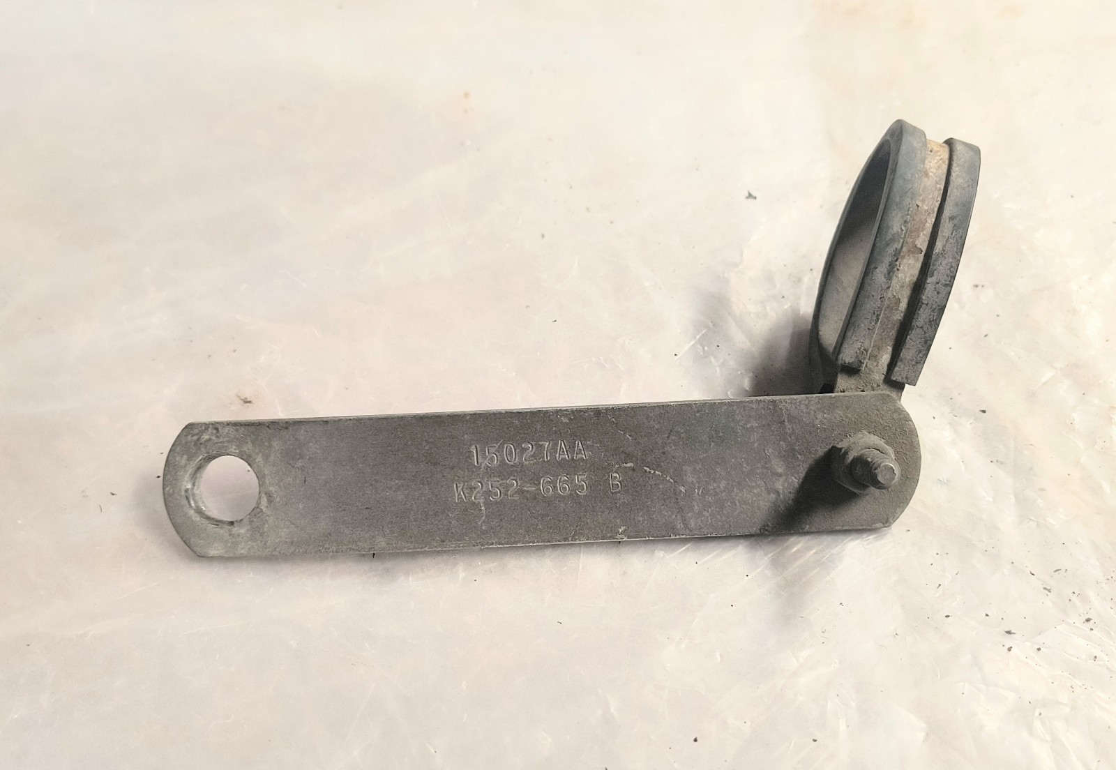 KENWORTH K252-665 BRACKET-SUPPORT REAR ABS