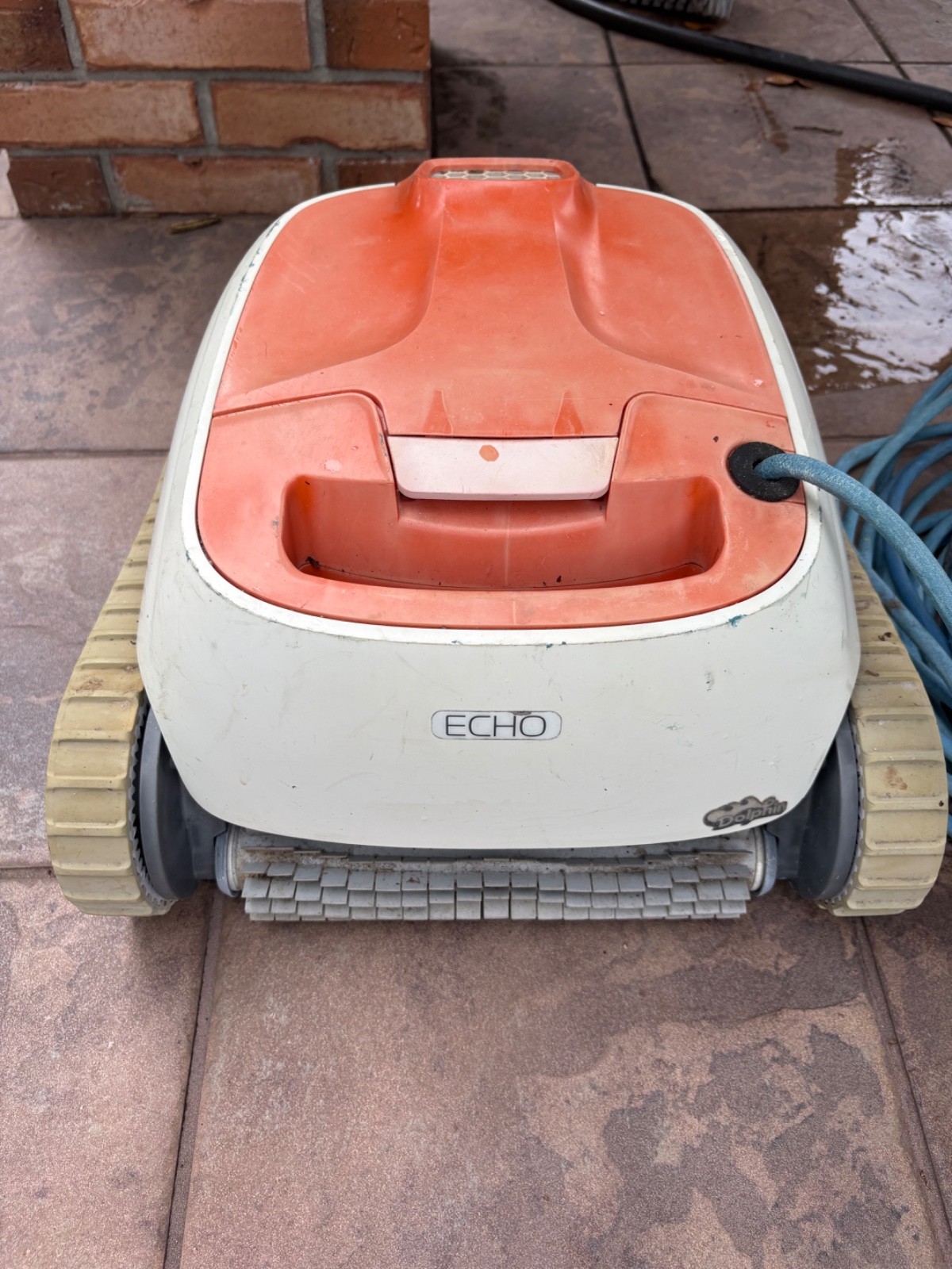 Maytronics Dolphin ECHO Pool Cleaner - used - unit only, no power supply