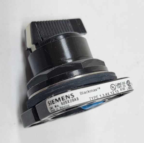 SIEMENS 52SX2BAB Selector Switch: 30 mm Panel Mounting Size, 2 Positions