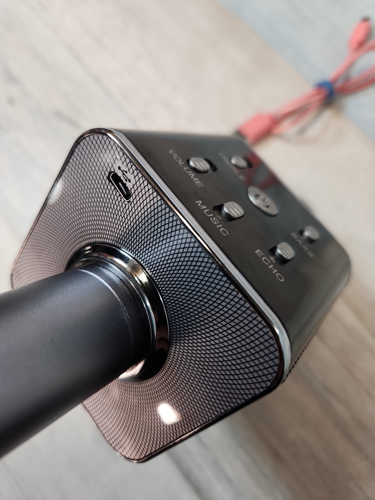 Mykaraoke Bluetooth Pro Microphone Speaker (Broken Charging Port)