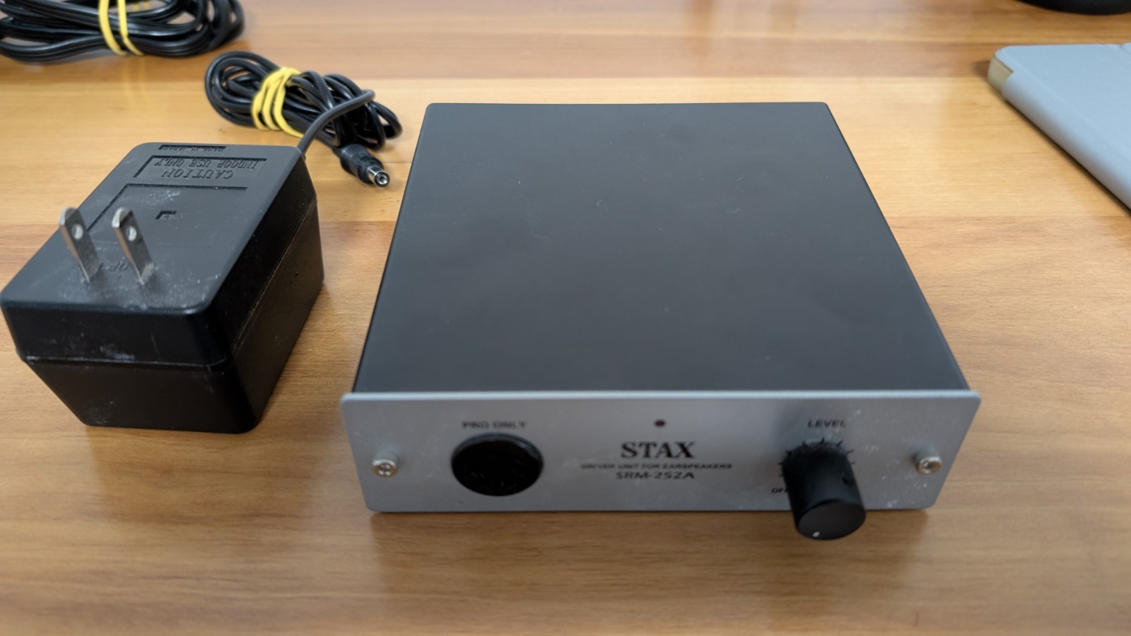 STAX SRM-252A Compact Driver Amplifier Unit for Earspeakers Very good condition