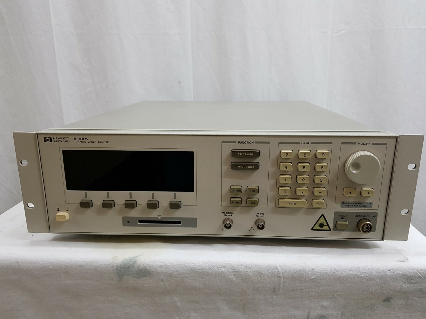 HP 8168A Laser Source Tunable H04/ 023(angled non contact input)