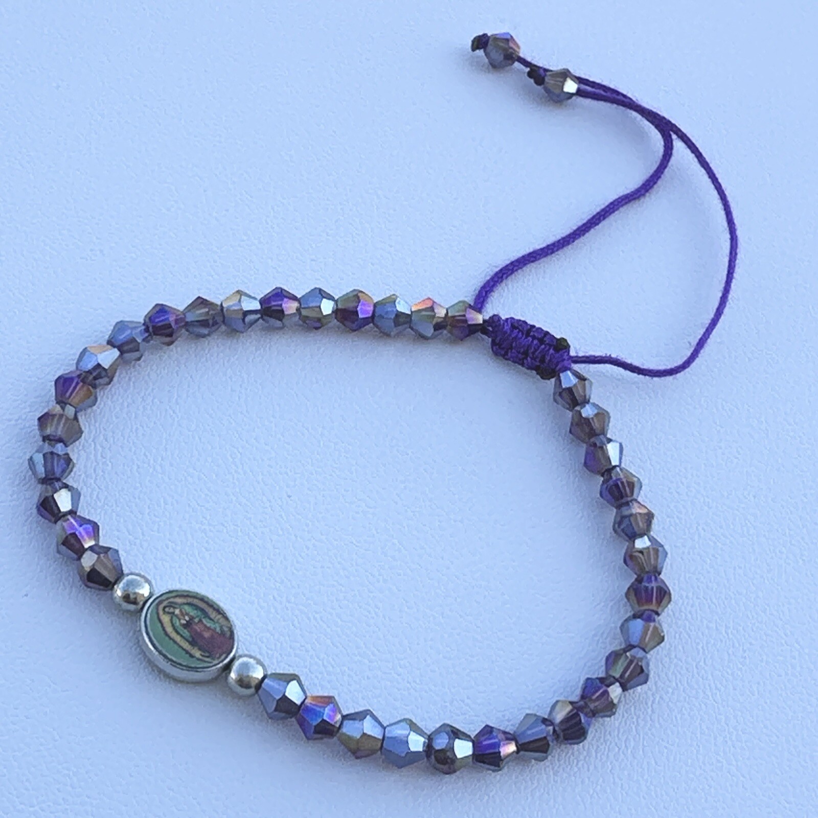 Pulsera Con La Virgen De Guadalupe Crystal Morad 4mm Hecha A Mano Con Hilo Chino
