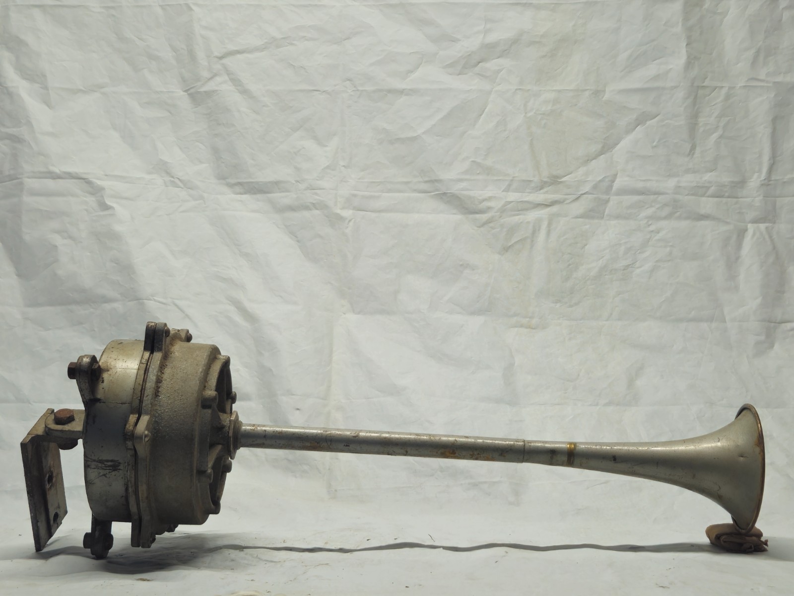 FEDERAL SIGN & SIGNAL CORP MODEL 55 ELECTRIC HORN 240 VOLT AC - TESTED WORKING