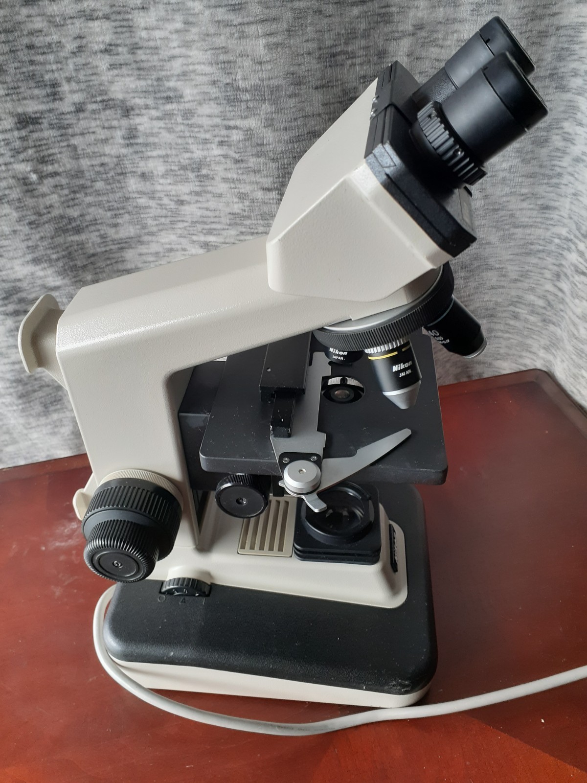 Nikon YS2-T Alphaphot Binocular Microscope w/ Eyepieces & 3 Objective Lenses