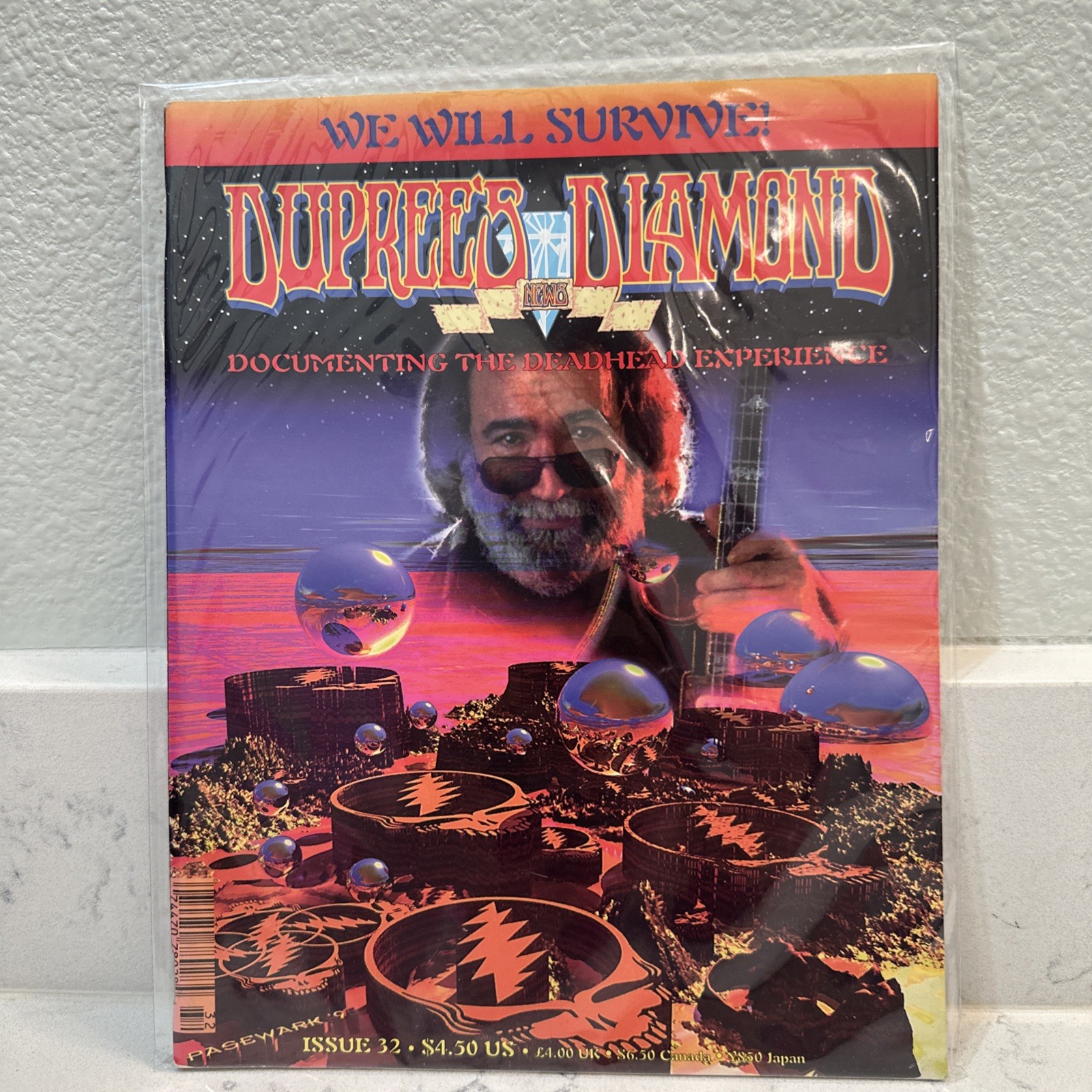 DUPREE'S DIAMOND NEWS issue # 32 (Jerry's death)  GRATEFUL DEAD 1995 magazine