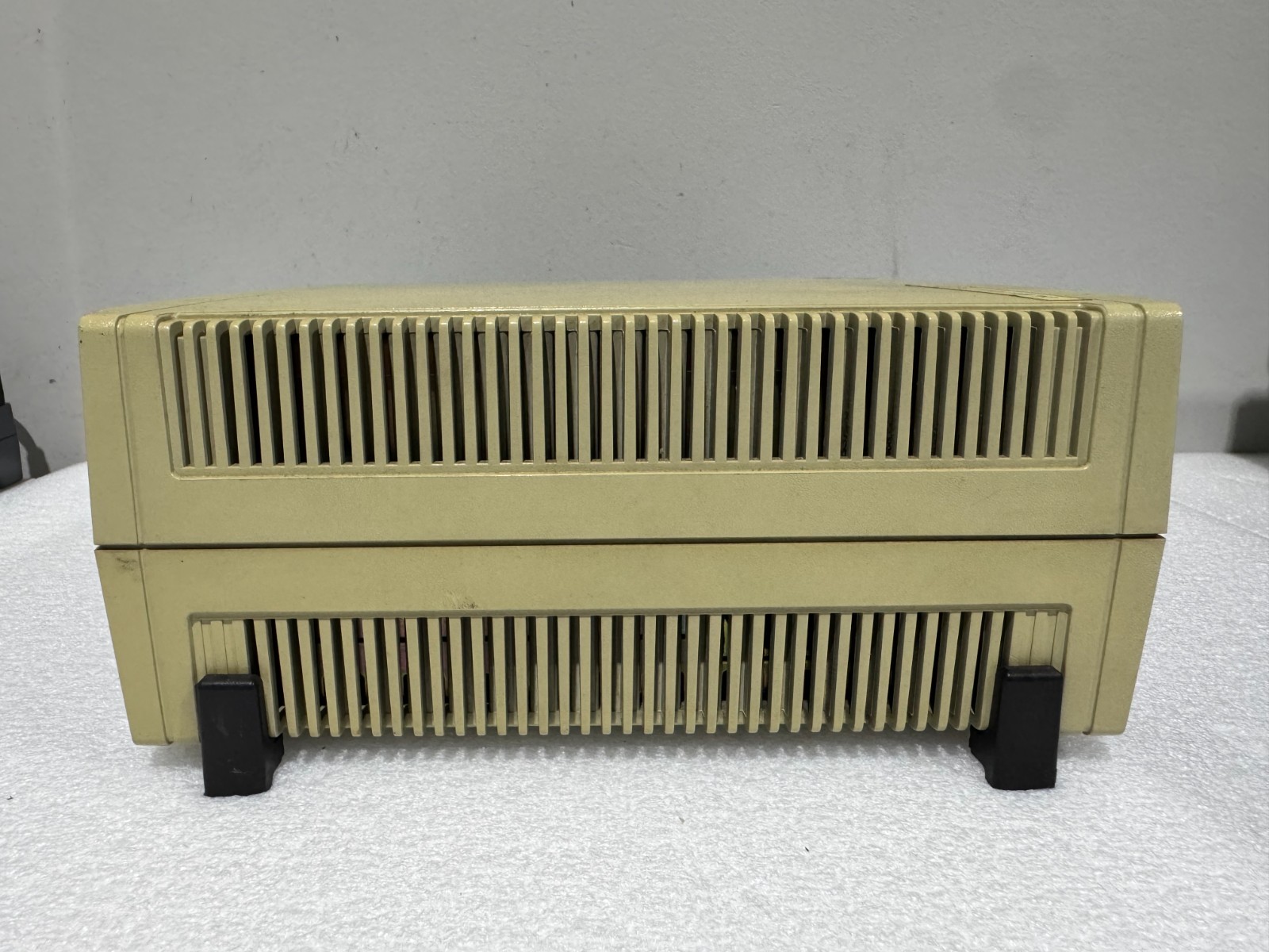 Promax GV-698+ PAL/NTSC/SECAM TV Pattern Generator