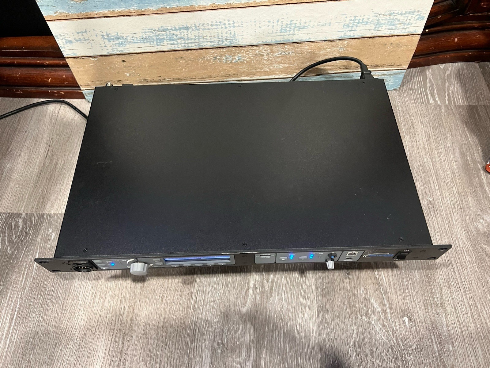 Clear-com Tempest 4 channel 2400 Wireless Base Station System