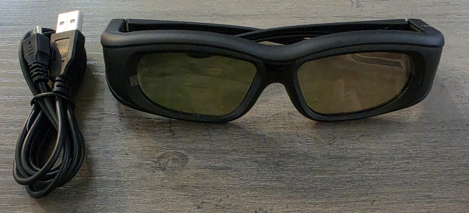 Quantum3D G5 Active Shutter 3D Glasses Rechargeable w/ USB Charging Cable