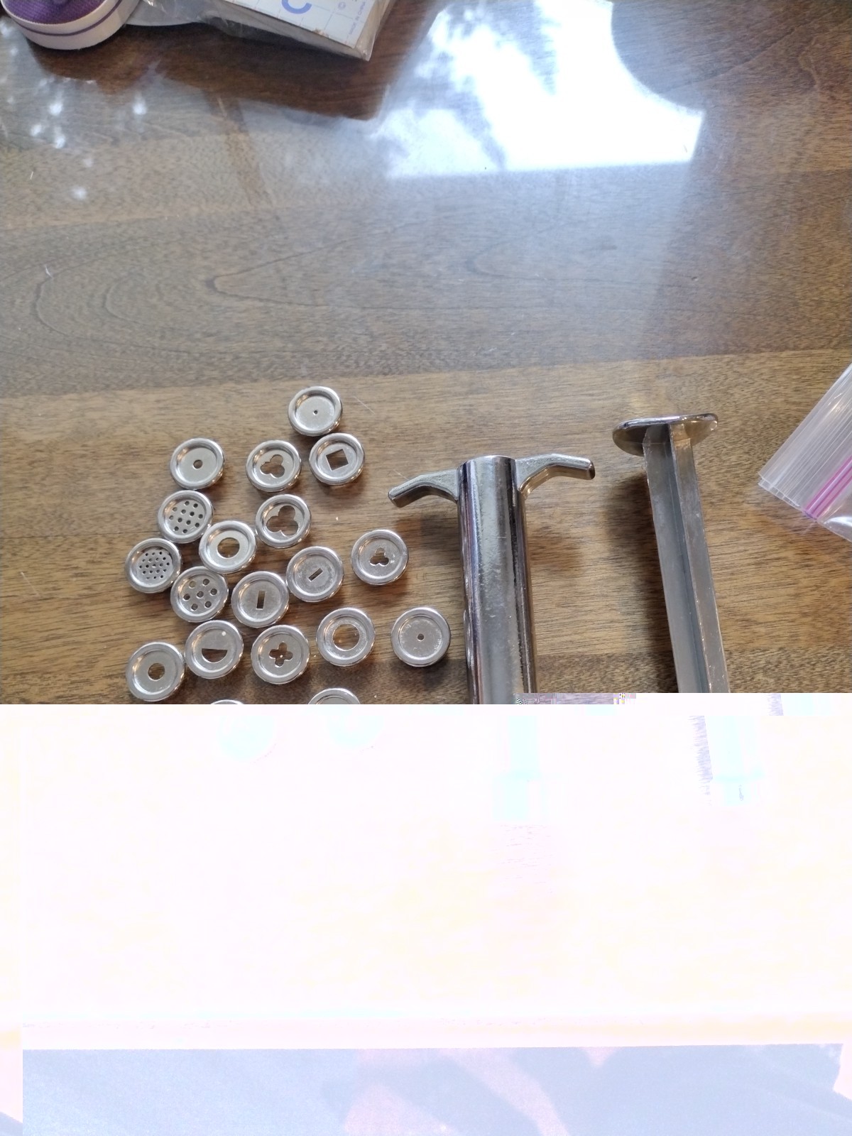 Vtg Collectible Small 3.75" Metal Clay Extruder Syringe w/ 19 discs Arts Crafts