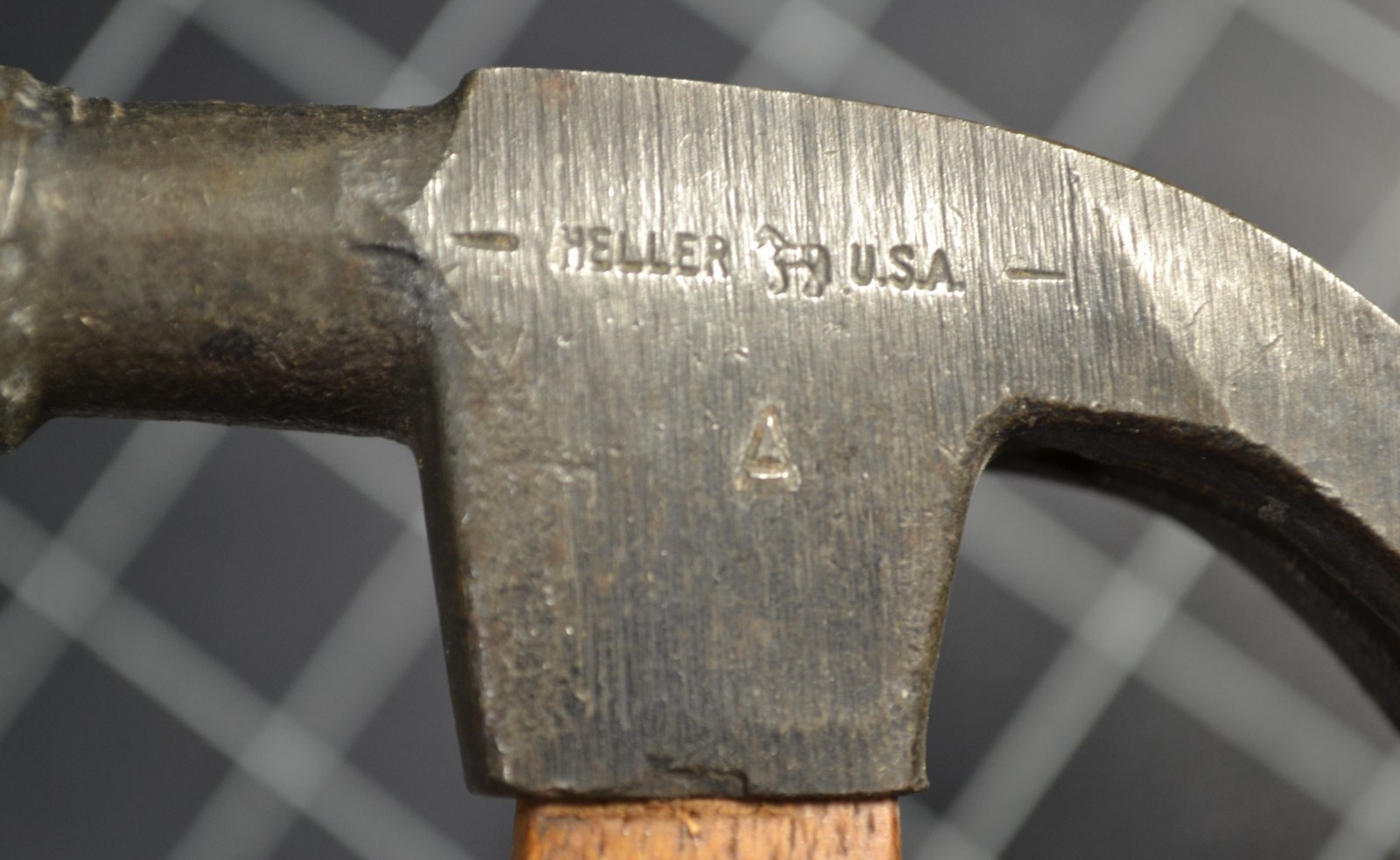 HELLER - USE - 7oz - CLAW HAMMER - ALL ORIGINAL WITH MARKED HANDLE