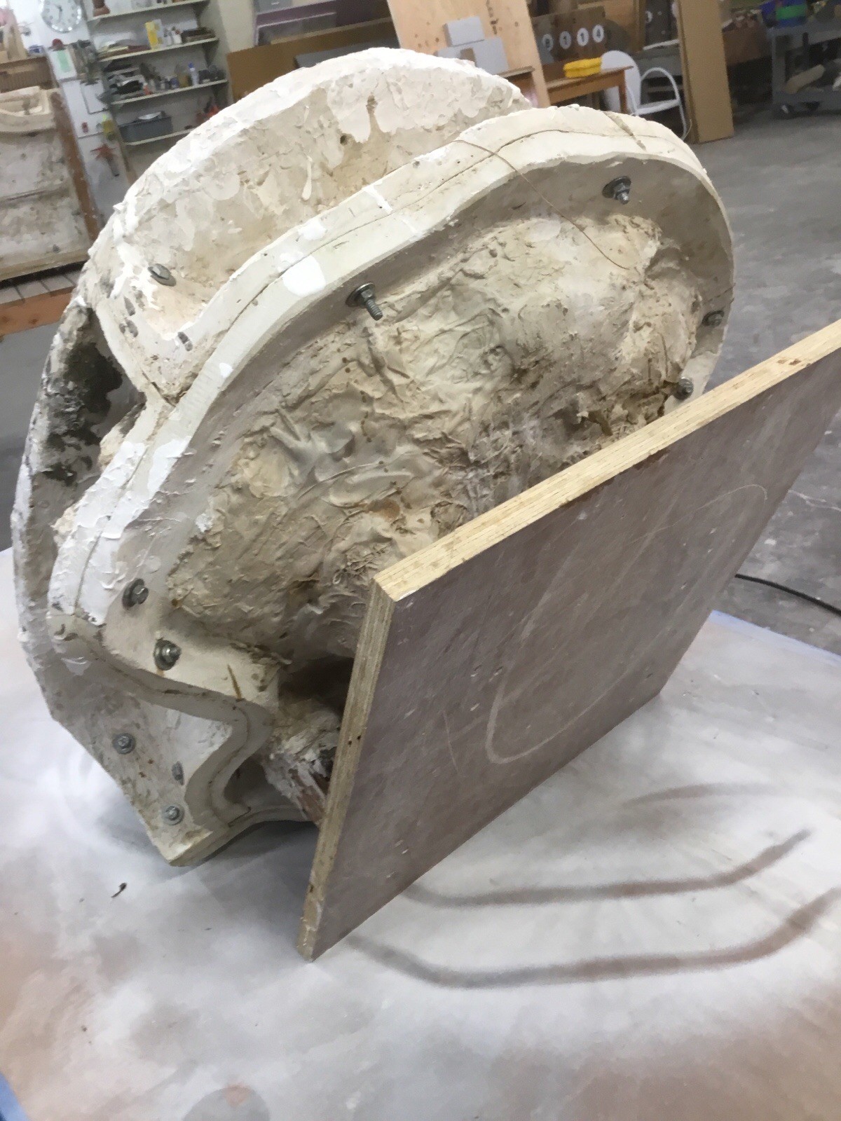 Architectural Shield Mold For Concrete And Plaster