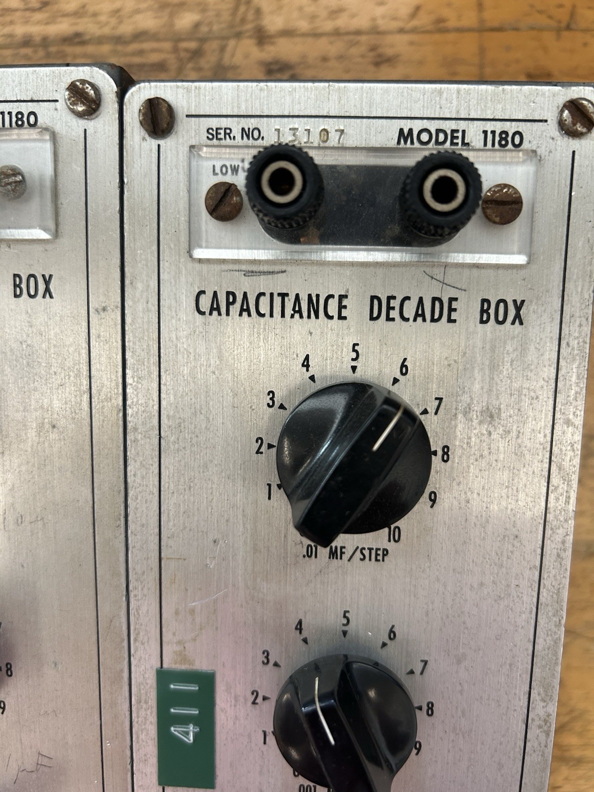 Capacitor Decade Box Model 1180