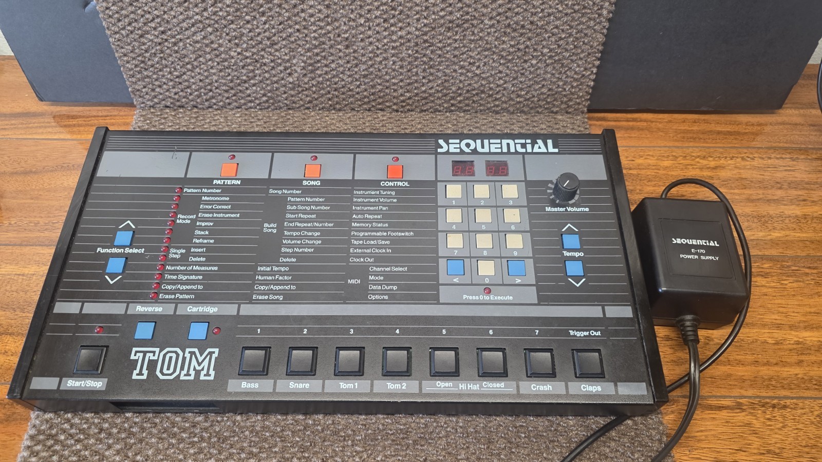 Sequential Model 420 TOM Drum Machine Digital Sampling Used with Adapter Manual