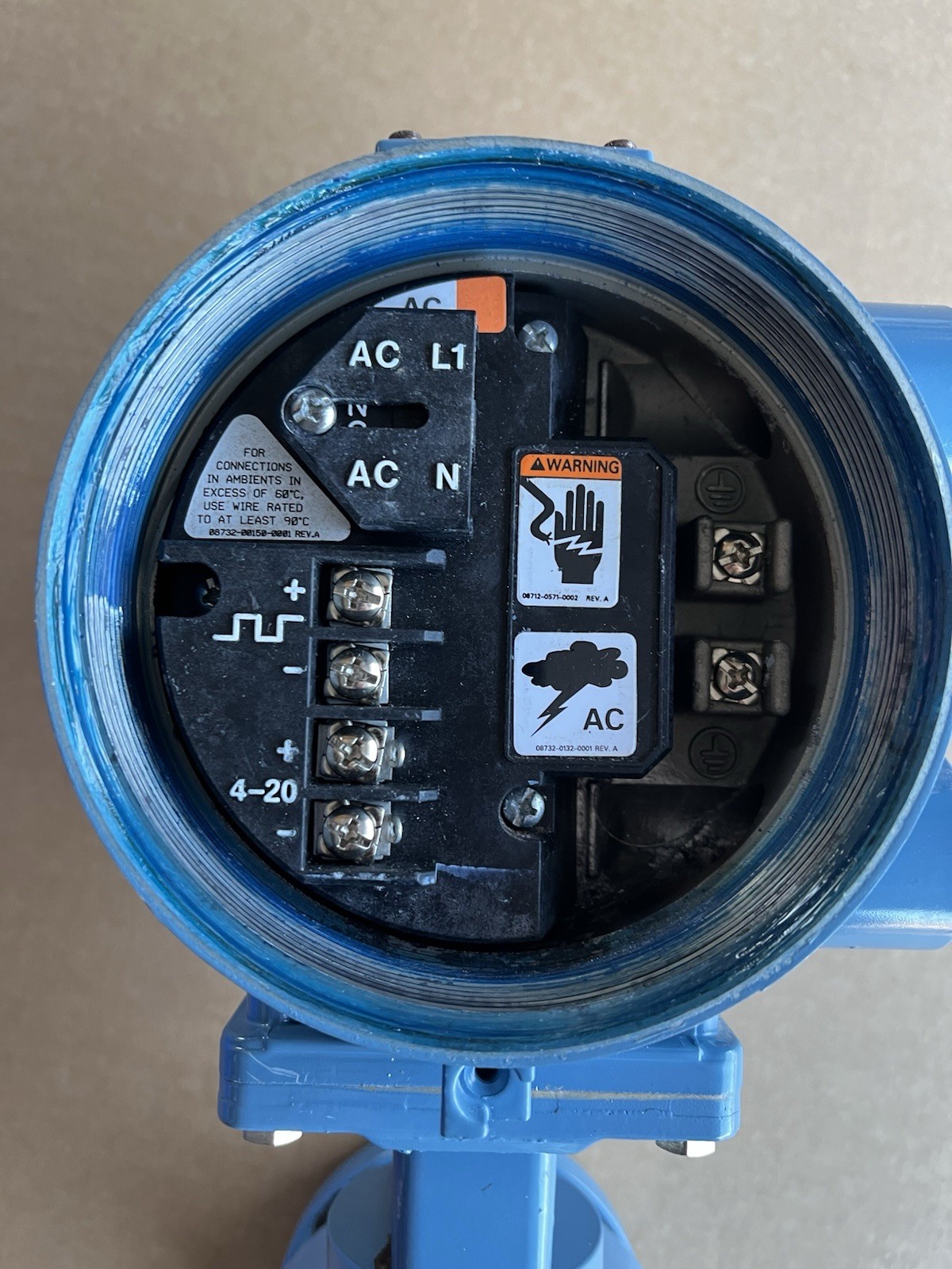 ROSEMOUNT MAGNETIC FLOW METER 8705T /TRANSMITER 8732C 1\2" DN25