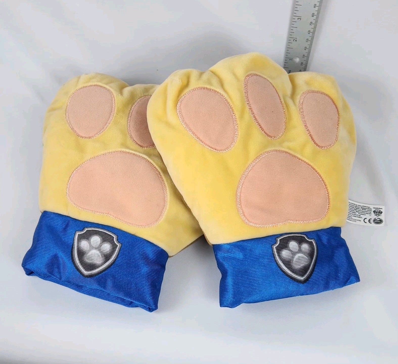 Chase Hero Paws Paw Patrol the Movie Shake for Sounds Talking Hands Gloves
