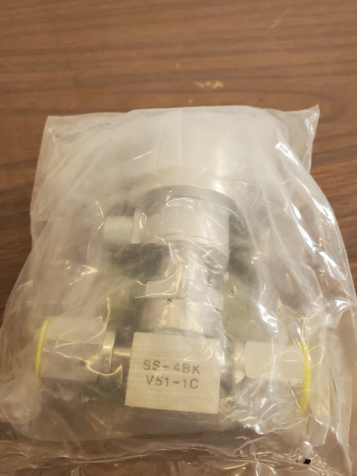 Swagelok Nupro SS-4BK-V51-1C High-Purity High-Pressure Bellows Valve