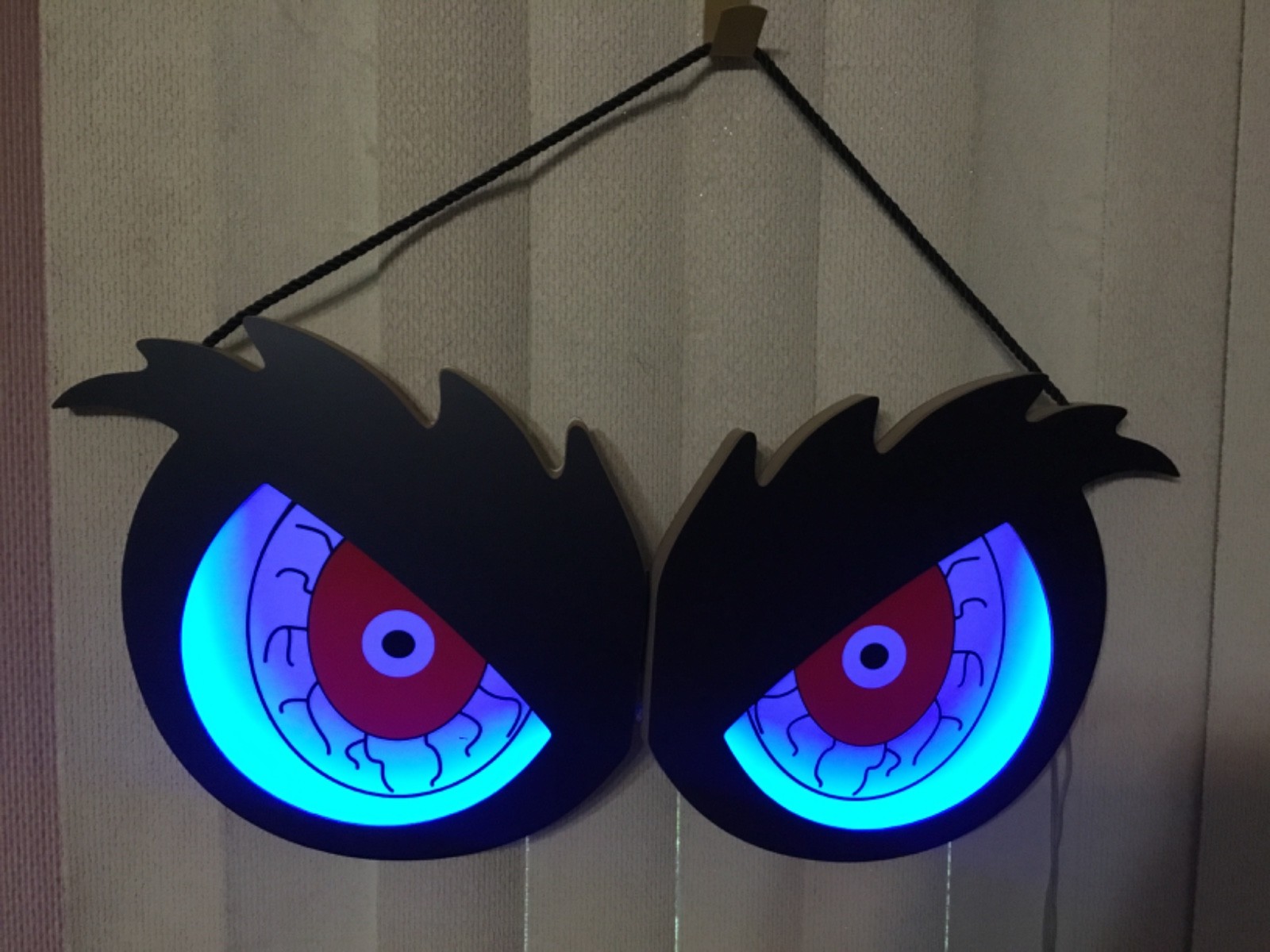 NEW Halloween Decorations Spooky Eyes Lights 23.6 Inch Large Wooden