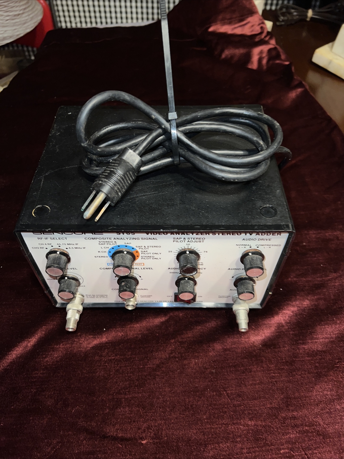 Sencore ST65 Video analyzer stereo TV adder W/Instructions!