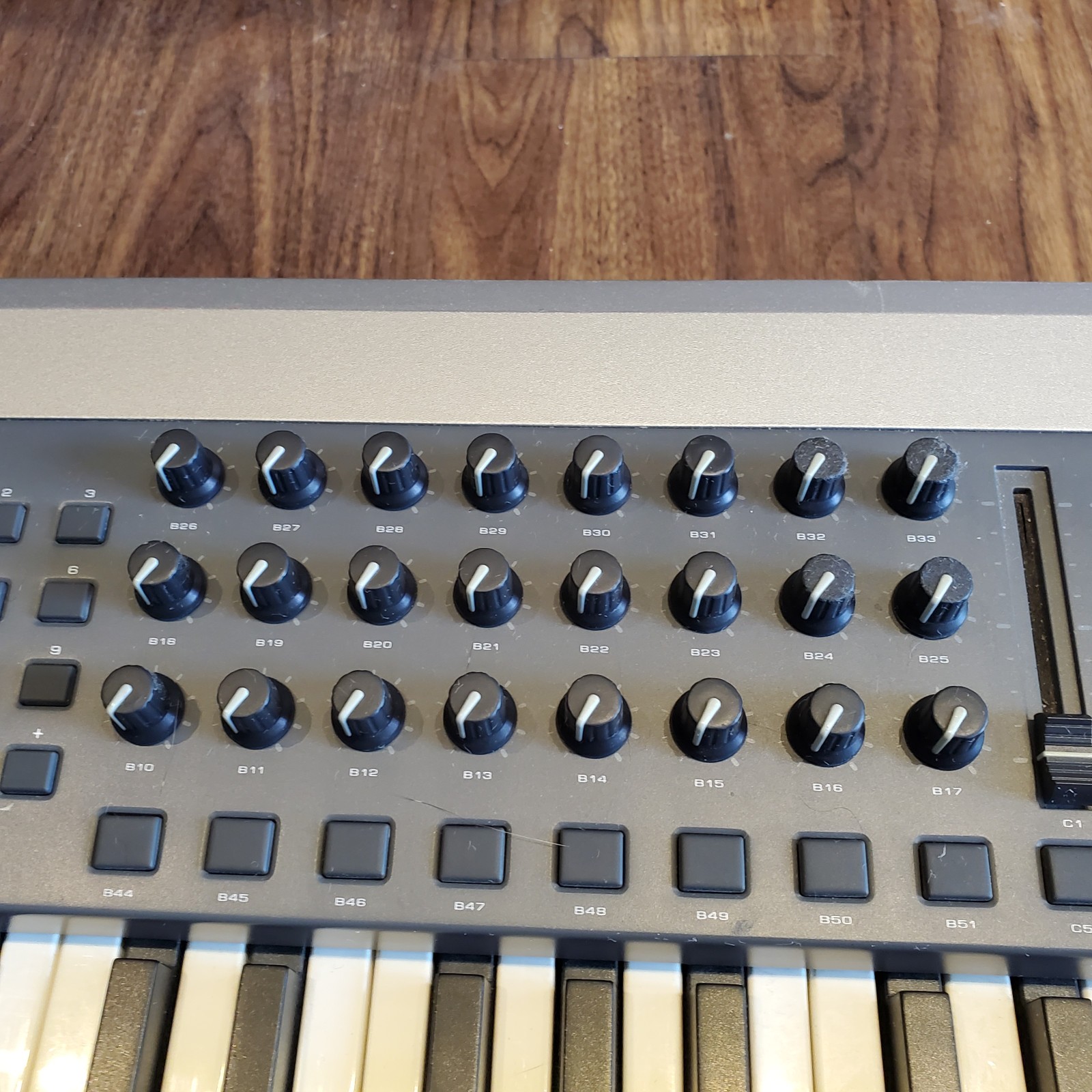 M-Audio Keystation Pro 88 Portable USB MIDI Controller - USED - TESTED - (READ)