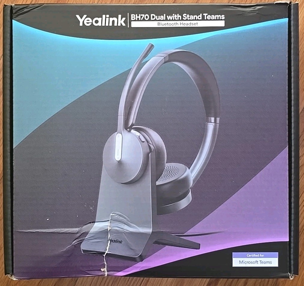 Yealink BH70 Dual with Stand Teams BluetoothHeadset, Microsoft Teams Certified