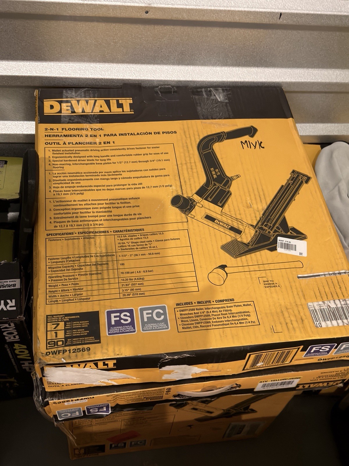 DEWALT DWFP12569 2-in-1 Pneumatic 15.5-Gauge and 16-Gauge Flooring Tool