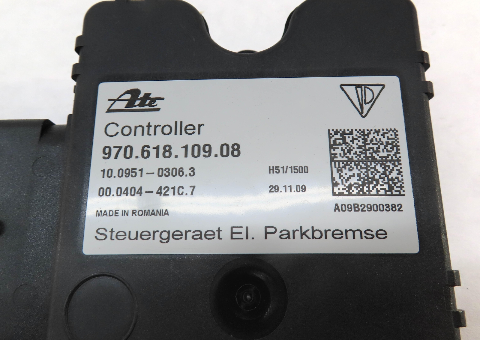 2010 PORSCHE PANAMERA (970 G1) ELECTRONIC PARKING BRAKE CONTROL MODULE