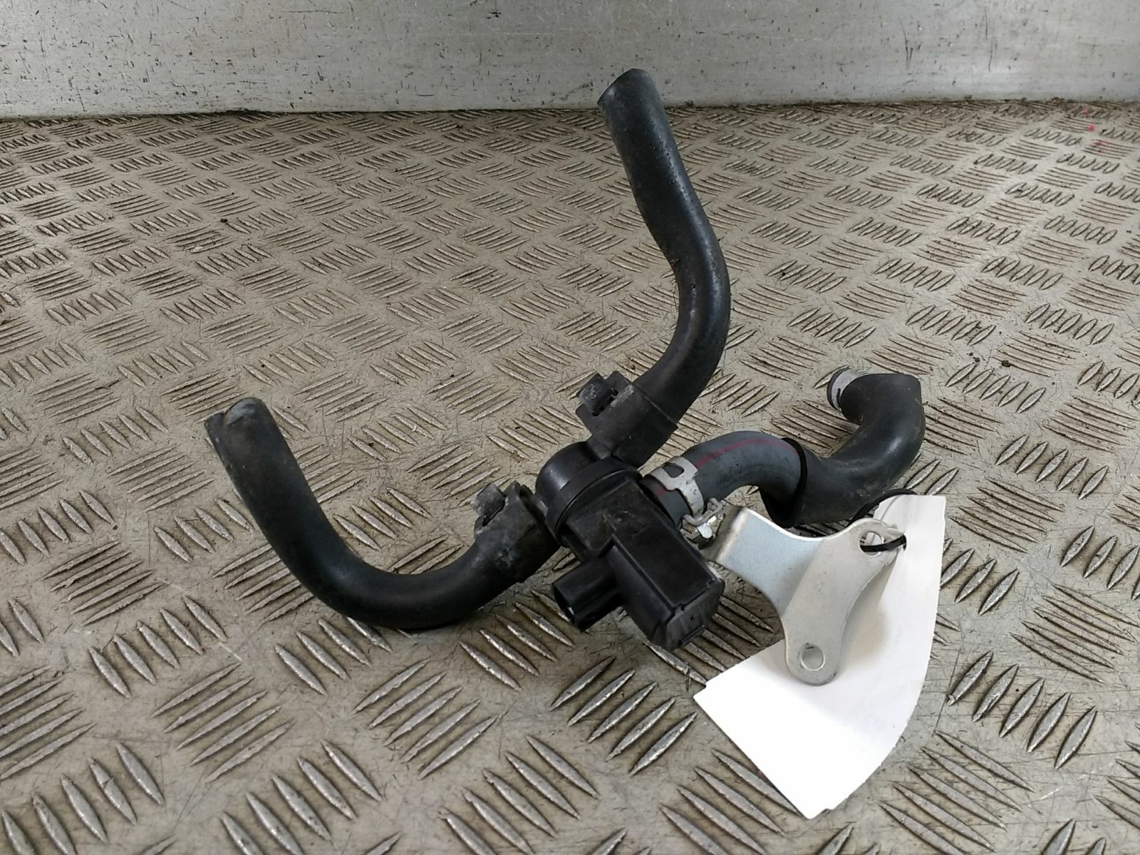 2009 YAMAHA XJ6 Air Solenoid Valve