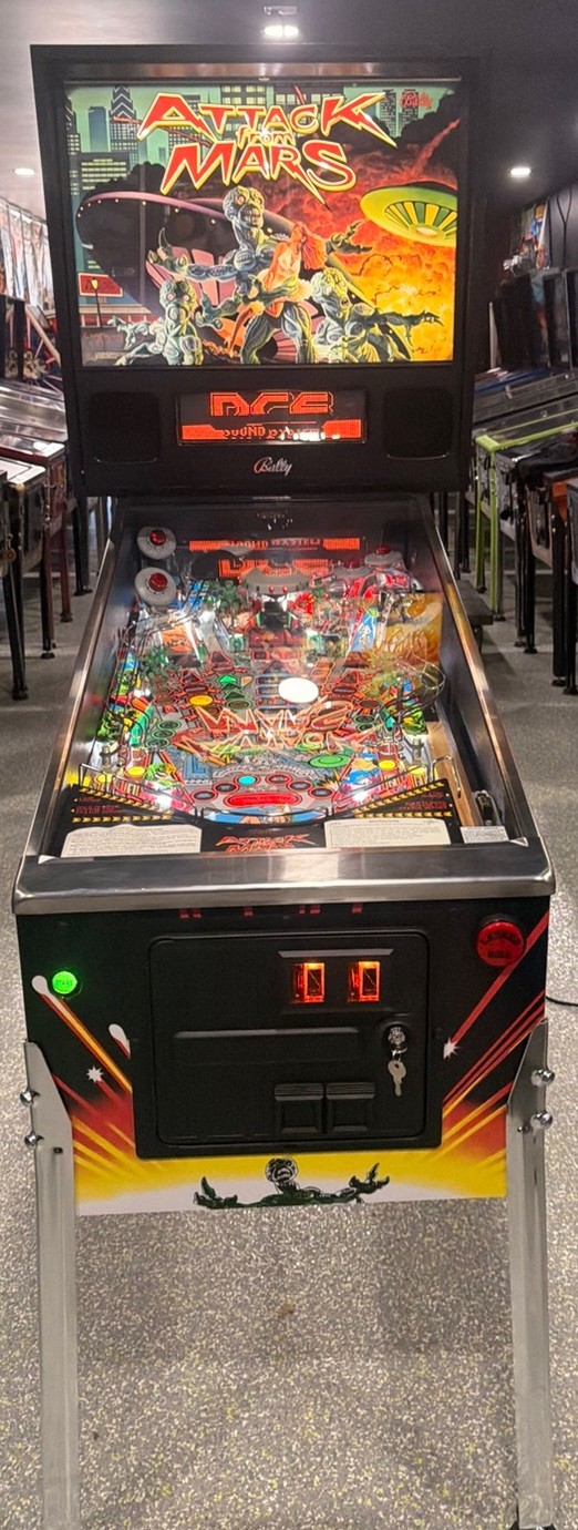 Attack From Mars Pinball Machine Williams 1995 Orange County Pinballs Free Ship