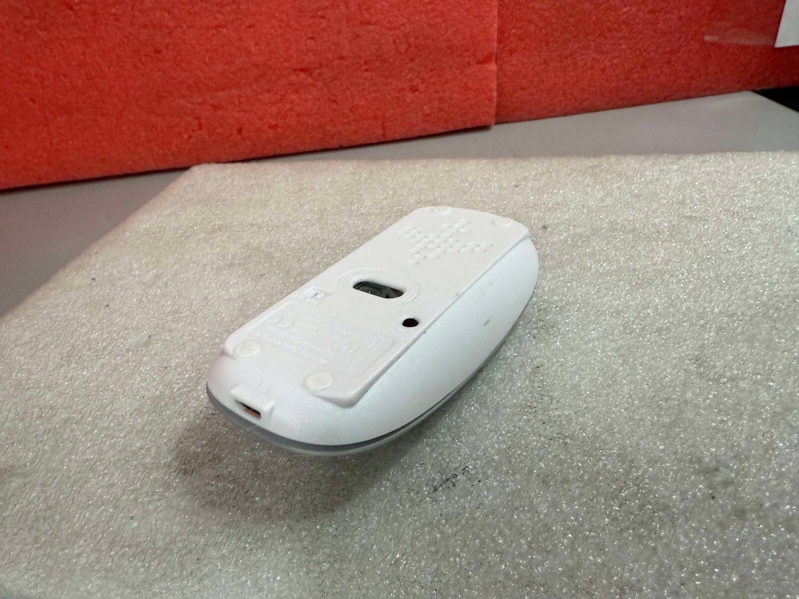 E68 Wireless Mouse Dual Mode USB Bluetooth Rechargeable Slim Optical Mac Windows