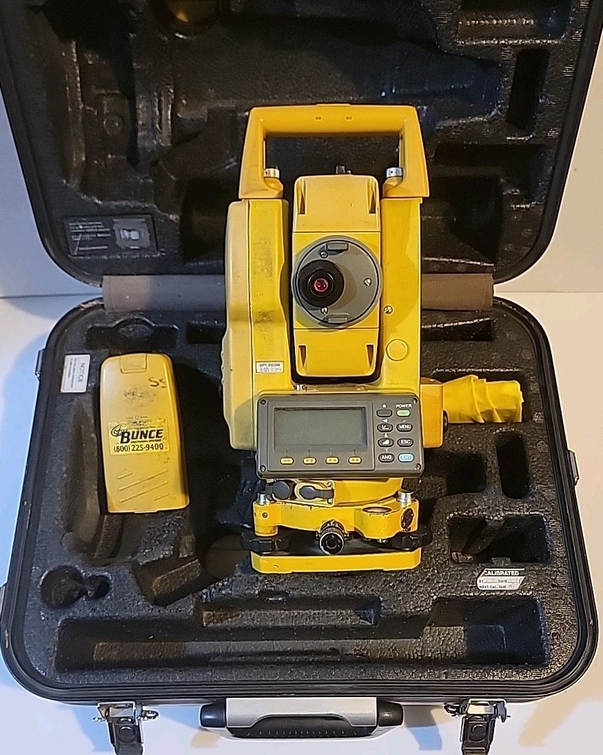 Topcon GPT-3103W Total Station - For Parts Or Repair