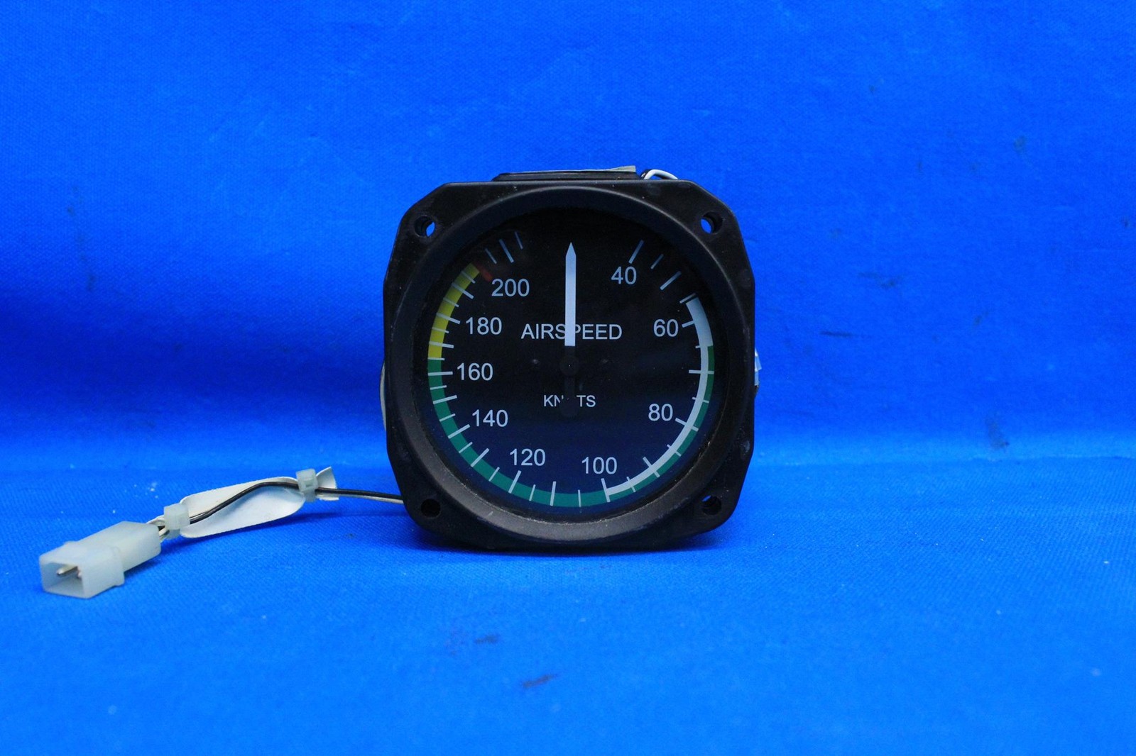 Used Cirrus 28V Airspeed Indicator Core Model EA5175, p/n EA5175-07L-CIR (24105)