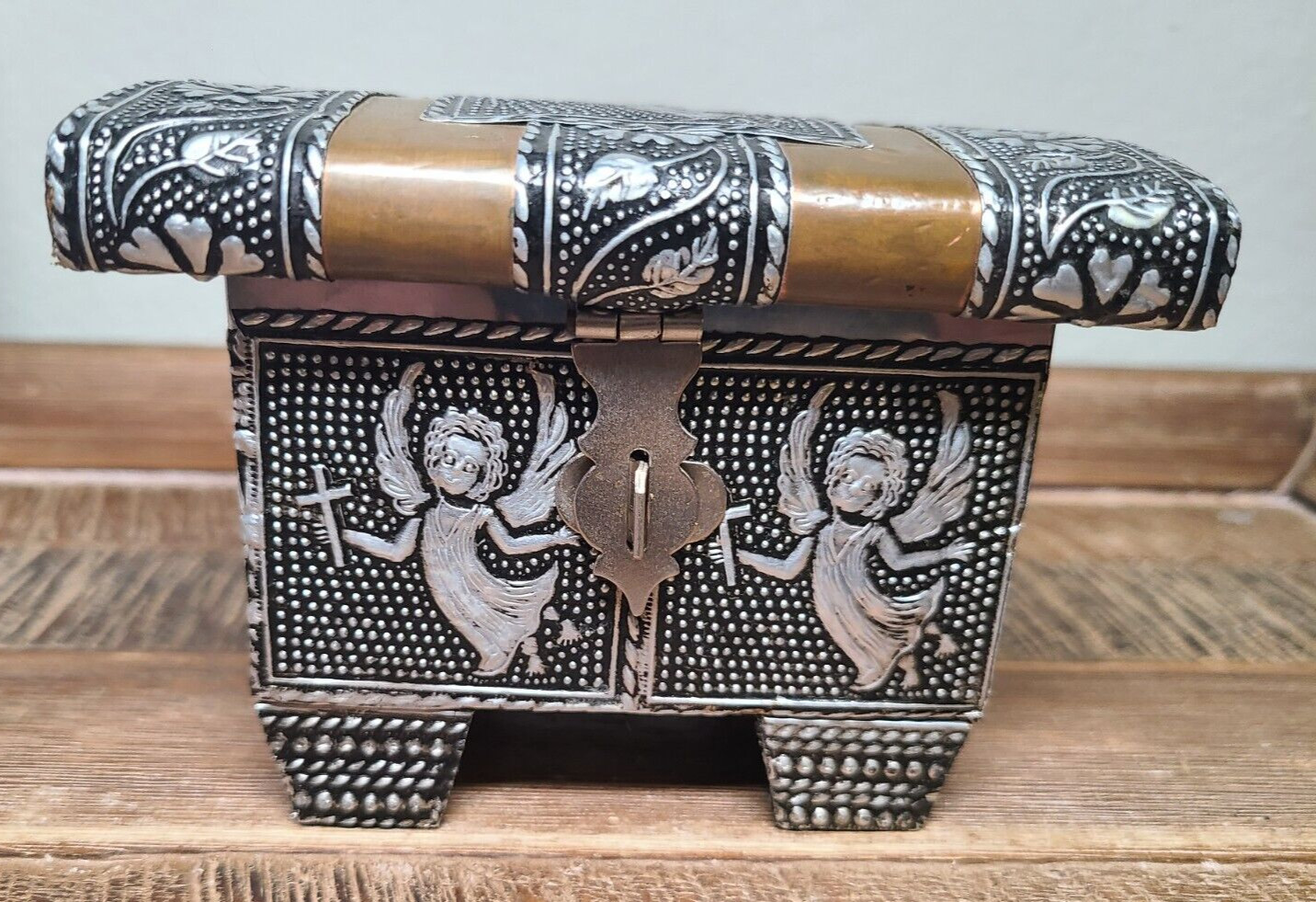 Metal/Wood Faux Fur Lined Trinket Box Angels w Cross