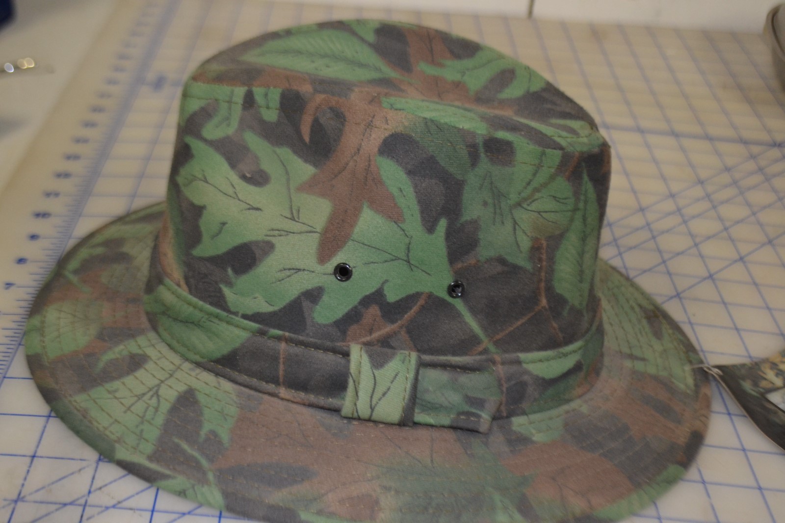 *size large camo hat hunting hard formed full brim green tru-leaf