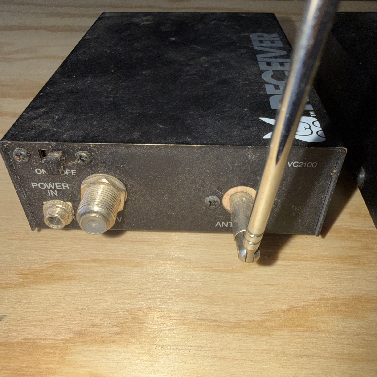 Gemini Rabbit Vcr Transmitter and Receiver Use only With Gemini Rabbit Dc Power