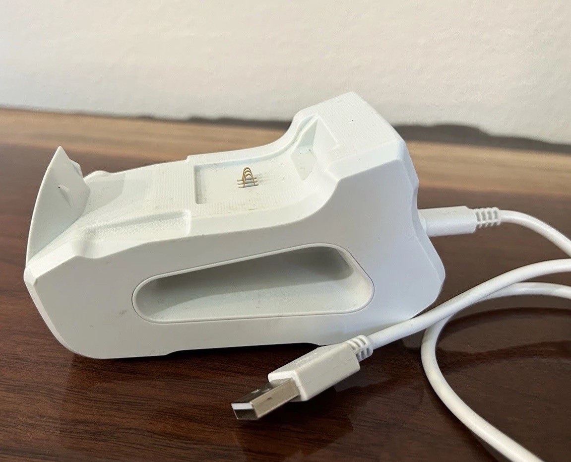 PowerA Single Charging Stand Xbox Controller Rechargeable Battery Station~White