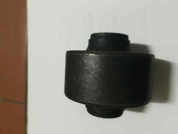 GENUINE BRAND NEW HYUNDAI SONATA 2000 BUSH - FRONT LOWER ARM