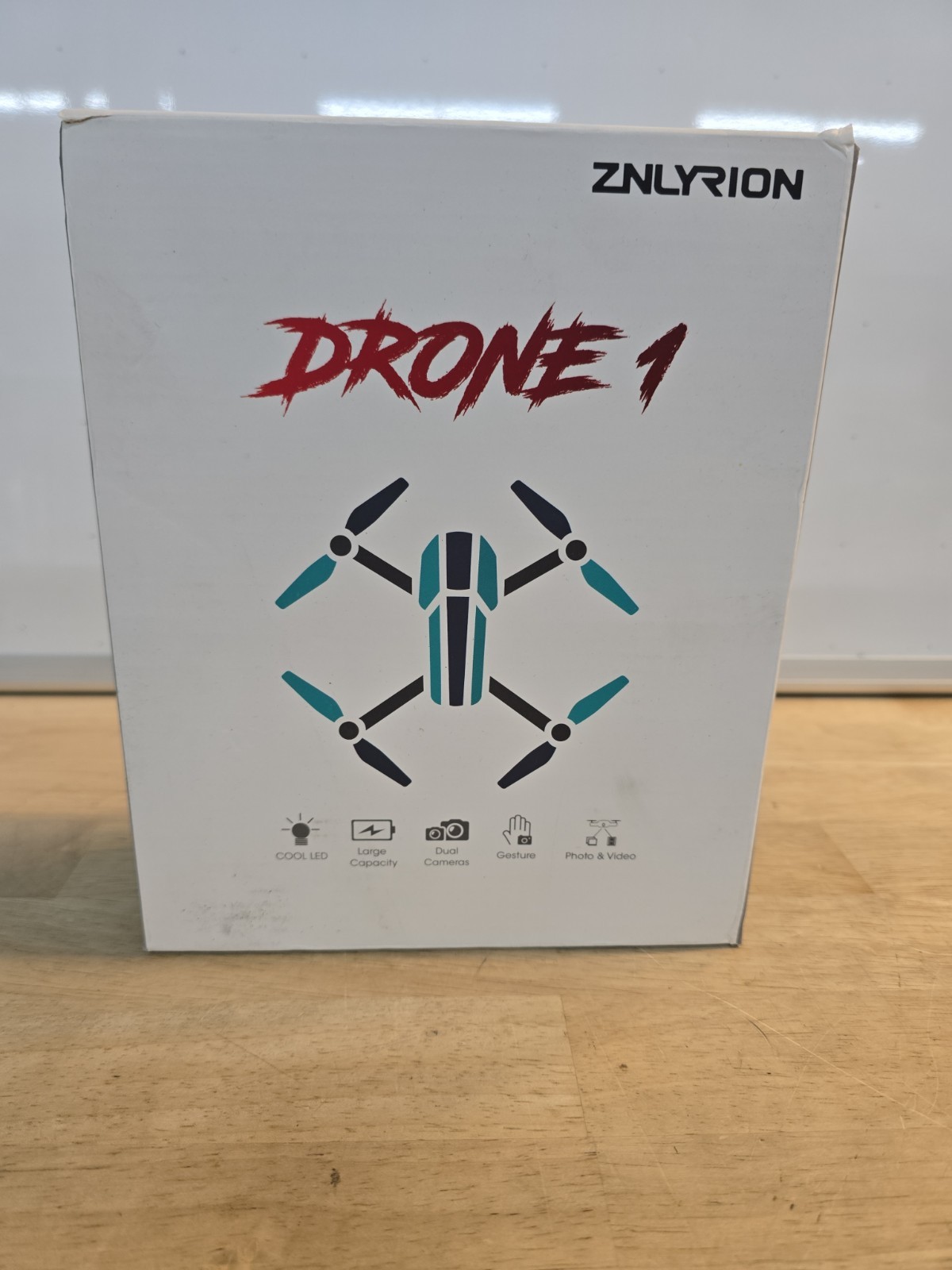 Znlyrion Drone 1 - Dual Camera / LED / Photo + Video / Hand Gestures NIB