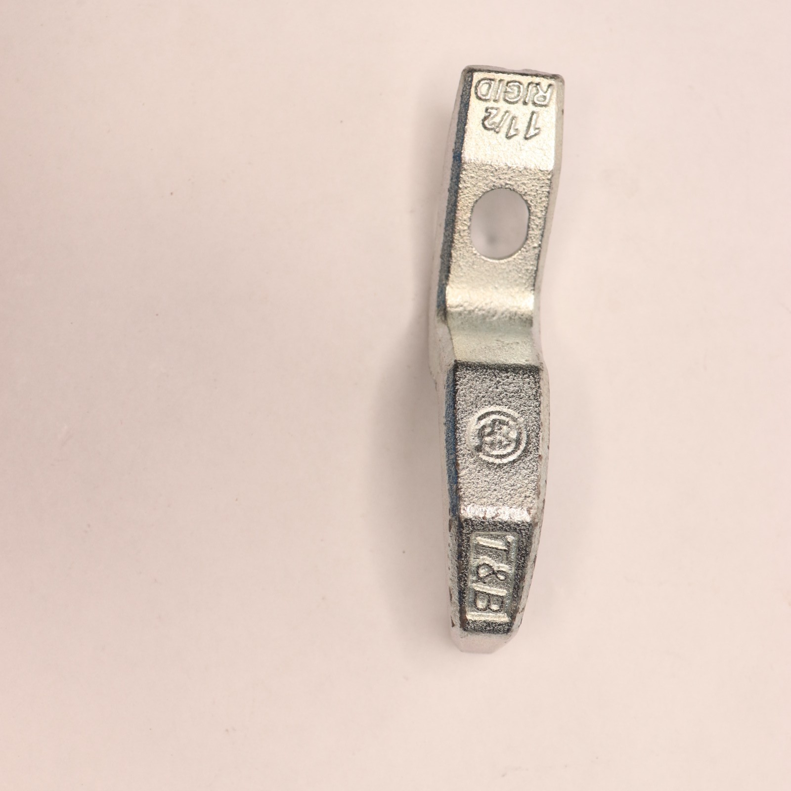 Thomas & Betts Pipe Strap 1 Hole Electro Galvanized Malleable Iron 1-1/2" 1280