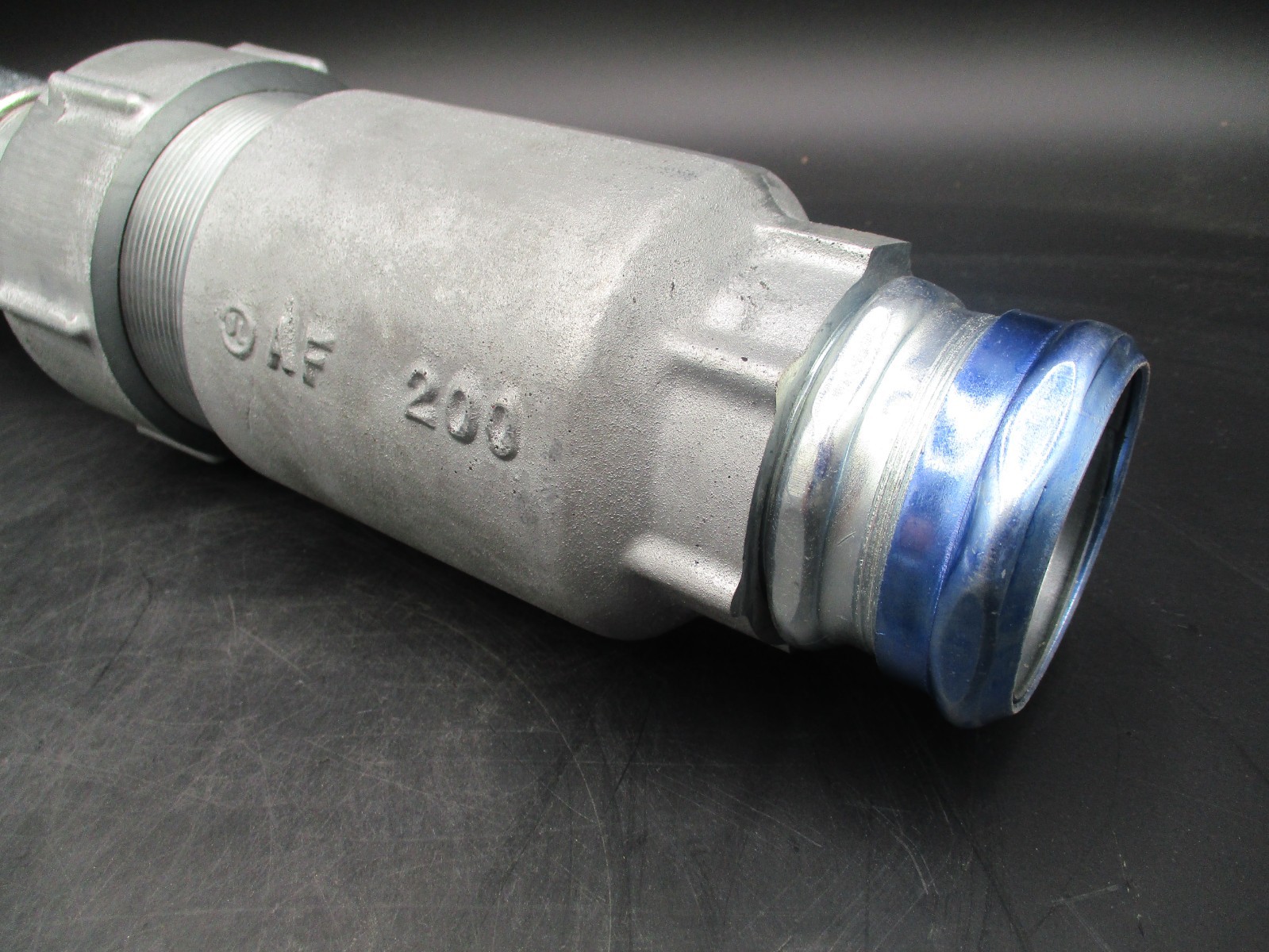 NEW KILLARK TAF-200 EMT EXPANSION COUPLING 2" FITTING 4" MOVEMENT FOR THINWALL